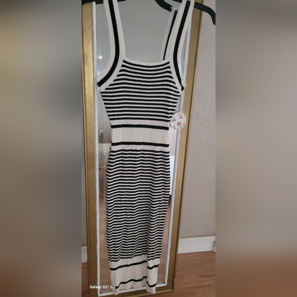 Bodycon strip dress